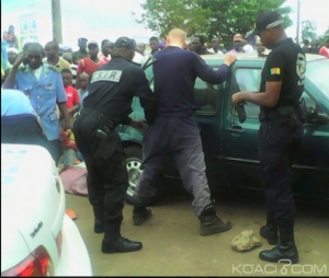 04.08.2015 - Cameroun: Yaoundé, deux présumés terroristes de type occidental arrêtés en possession d'explosifs