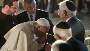 11.12.2015 - L'Eglise catholique ne cherchera plus à convertir les juifs