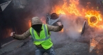 06.12.2018 - France : L’Élysée craindrait des Gilets jaunes armés prêts à une guerre civile