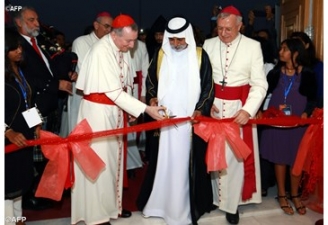 13.06.2015 - Inauguration d’une nouvelle église pour les catholiques des Emirats de la part du Secrétaire d’Etat de Sa Sainteté