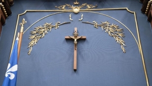 Crucifix retiré à l´Assemblée nationale: «Les évêques sont un partenaire de la laïcité de l´État» - Mgr Pierre Murray