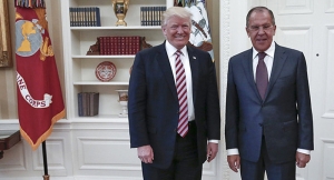 11.05.2017 - Les photos de la rencontre Trump-Lavrov sèment la pagaille aux USA