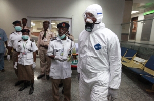 17.09.2014 - CBS: "Le plus important journal du Libéria publie que le gouvernement américain est impliqué dans la création biogénétique du virus Ebola"