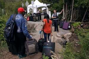 Peu de migrants irréguliers ont été expulsés du Canada