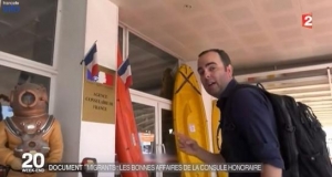 12.09.2015 - Turquie : la consule de France vendait des canots aux migrants,  voilà qui relativise bien les crimes de ses supérieurs hiérarchiques !