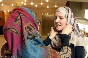 09.02.2018 - Colère au Royaume-Uni : les employées du Foreign Office invités à porter le hijab