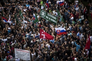 23.06.2015 - Slovaquie : Puissante manifestation nationaliste contre l’invasion afro-islamique