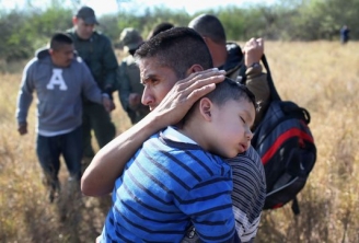 27.12.2015 - Les Etats-Unis, organisateurs des flux migratoires en Europe, envisagent d’expulser des centaines d’immigrés illégaux