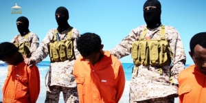 09.10.2017 - Les corps mutilés des 21 coptes exécutés en Libye retrouvés dans un charnier