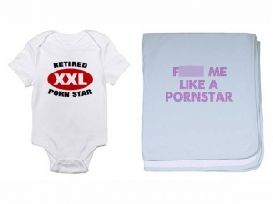 24.11.2014 - Des slogans pornographiques sur des vêtements pour bébé