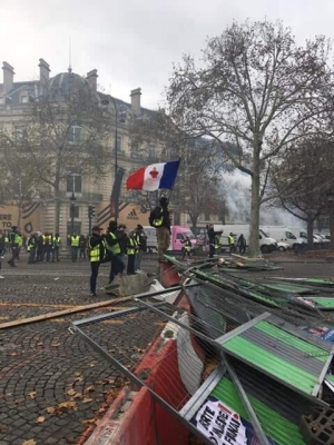 France : des gilets jaunes chassent les antifas, d’autres parlent de Dieu – Au cœur de l’Acte XI