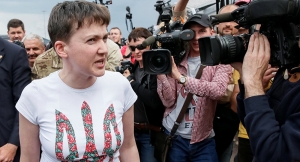 23.06.2016 - Nadejda Savtchenko propose de lever progressivement les sanctions antirusses