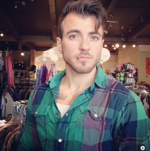25.04.2015 - Jusqu'au bout de la dévirilisation : un transgenre en tête du concours "Ultimate Guy"