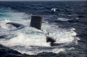 08.03.2015 - Simulation : un sous-marin français coule un porte-avions américain