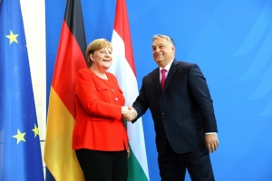 05.07.2018 - Migrants: Merkel et Orban s'opposent sur les "valeurs" de l'Europe