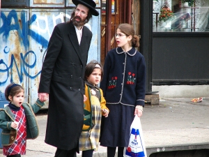 08.06.2015 - New York : le rabbin qui volait l'argent des enfants handicapés