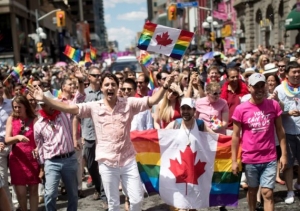 24.08.2018 - Justin Trudeau, prêche l’“acceptation” de l’homosexualité – la tolérance ne suffit plus