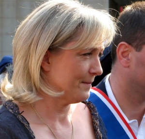 19.04.2016 - Marine Le Pen bat tous les records sur Facebook