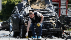 04.07.2017 - Un ex-ministre ukrainien de la Défense recommande de faire sauter des voitures piégées en Russie