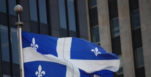 Un dirigeant du parti fédéral canadien doit-il parler français?