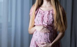 07.06.2017 - Au Royaume-Uni, le taux de grossesse chez les adolescentes chute quand les politiques de « santé sexuelle » à l’école diminuent