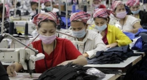 14.11.2014 - Cambodge : ils réclamaient 11 euros de plus par mois, Nike les licencie !