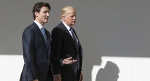 12.06.2018 - Les critiques de Trudeau coûteront cher au Canada, promet Trump