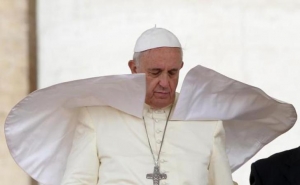 22.09.2014 - Vatican: Sécurité renforcée place Saint-Pierre par crainte d'une attaque mercredi 17
