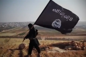 23.09.2014 - Les jihadistes de l'État islamique menacent la France quelques jours après les premières frappes françaises en Irak.