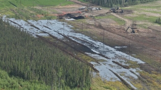 19.07.2015 - Déversement de cinq millions de litres de produits pétroliers en Alberta