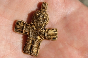 02.04.2016 - Danemark: un crucifix viking retrouvé