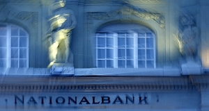 06.05.2015 - Le secteur financier se révolte contre les taux négatifs et met la Banque Nationale Suisse sous pression