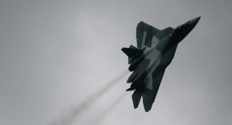 03.06.2015 - La Russie fait décoller d’urgence des avions de guerre contre un destroyer américain dans la mer Noire