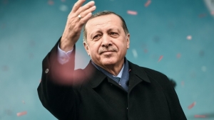 18.03.2017 - Erdogan aux Turcs vivant en Europe : «Ne faites pas trois, mais cinq enfants. Vous êtes l’avenir !»
