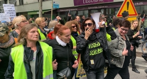 Les Gilets jaunes dans la rue pour les six mois du mouvement