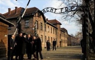 Commémoration d'Auschwitz et mensonges polonais