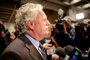 06.04.2016 - Jean Charest se dit favorable à une constitution pour le Québec