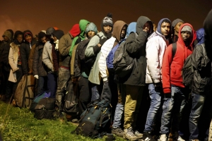 Le Royaume-Uni blinde ses frontières : bateaux et vols militaires anti-migrants