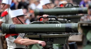 20.04.2015 - EI: la France envoie des armes au Liban