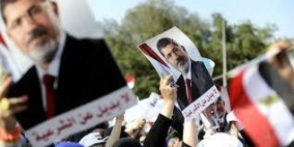 16.05.2015 - Egypte: l'ex-président Mohamed Morsi condamné à mort
