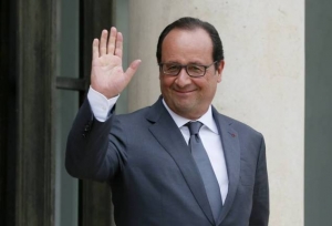 26.08.2015 - Hollande juge indispensable de ne pas cesser de tapiner pour l'Empire