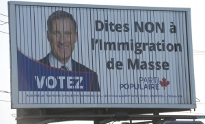 Censure des affiches “Dites NON à l’immigration de Masse”