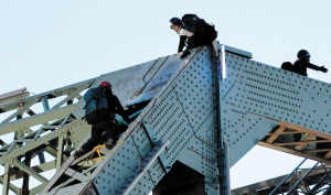 La grimpeuse du pont Jacques-Cartier payée par un syndicat pour promouvoir Québec solidaire