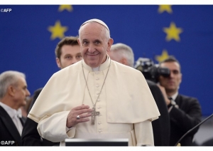 24.12.2015 - Mondialisme : le prix Charlemagne attribué au Pape François