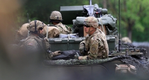 12.10.2017 - Moscou: les USA ont «en douce» dépêché une brigade blindée en Pologne