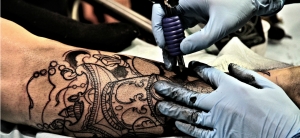 09.08.2015 - Personne ne parle des dommages à long terme des tatouages