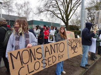 16.05.2015 -  Un syndicat de 30 000 médecins en Amérique Latine veut bannir Monsanto