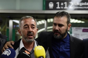 21.09.2015 - Le réfugié syrien victime du croche-pied d'une journaliste hongroise devient entraîneur de foot en Espagne