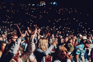 13.10.2018 - Egalitarisme des Lumières : À Manchester, il est désormais interdit d’applaudir !