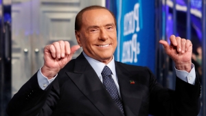 06.02.2018 - Berlusconi promet d'expulser 600 000 migrants en Italie s'il sort vainqueur des législatives